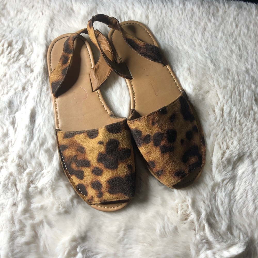 Cheetah Print Sandals 👡